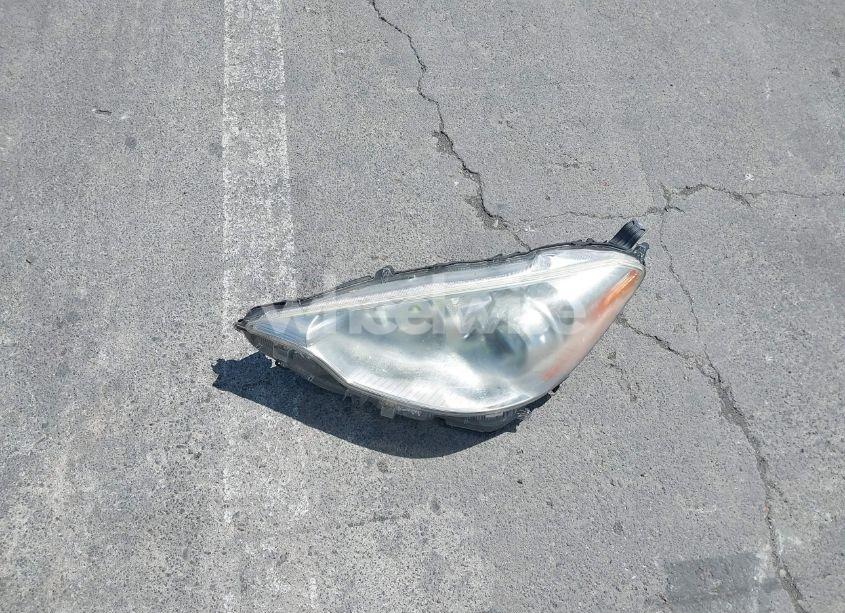 Photo 12 of 2013 Toyota Prius C TWO (VIN JTDKDTB35D1531233)