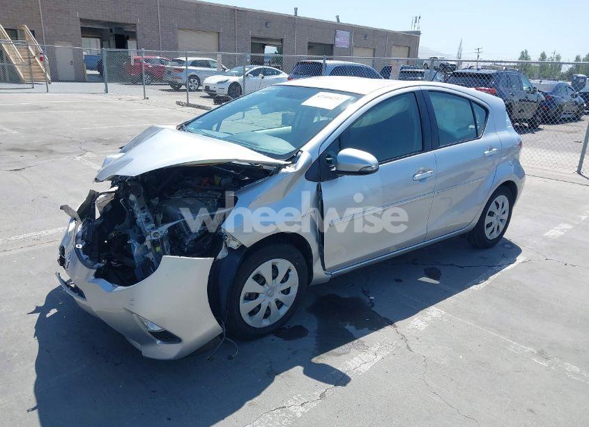 Photo 2 of 2013 Toyota Prius C TWO (VIN JTDKDTB35D1531233)
