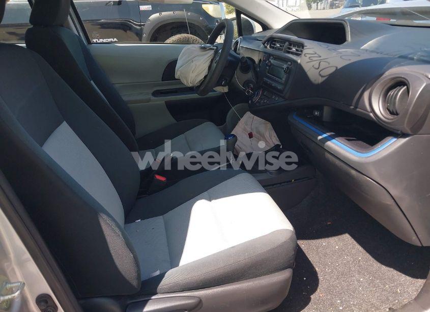 Photo 5 of 2013 Toyota Prius C TWO (VIN JTDKDTB35D1531233)