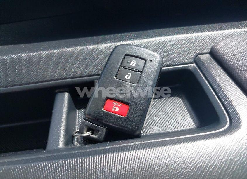 Photo 11 of 2014 Toyota Prius C THREE (VIN JTDKDTB35E1072240)