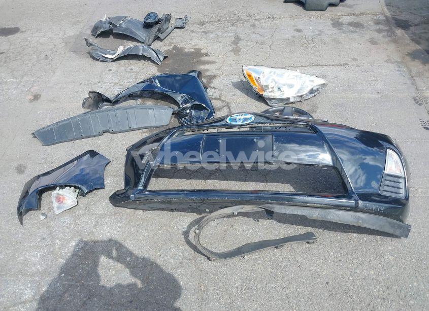 Photo 12 of 2014 Toyota Prius C THREE (VIN JTDKDTB35E1072240)