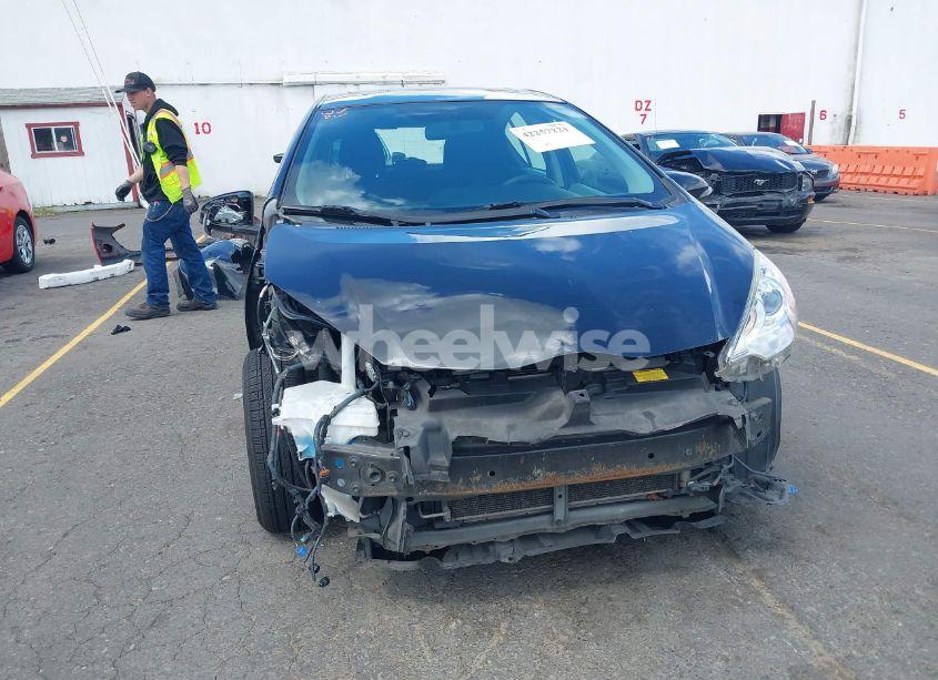 Photo 6 of 2014 Toyota Prius C THREE (VIN JTDKDTB35E1072240)