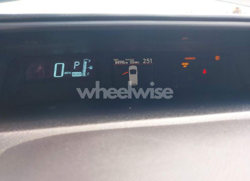 Photo 7 of 2014 Toyota Prius C THREE (VIN JTDKDTB35E1072240)