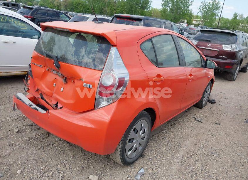 Photo 4 of 2014 Toyota Prius C THREE (VIN JTDKDTB35E1084842)