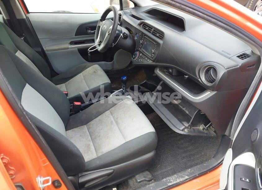 Photo 5 of 2014 Toyota Prius C THREE (VIN JTDKDTB35E1084842)