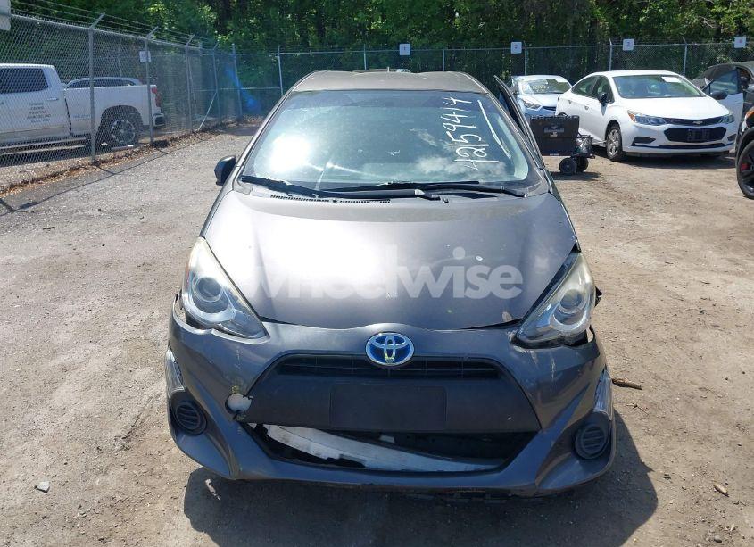 Photo 12 of 2015 Toyota Prius C ONE (VIN JTDKDTB35F1107411)