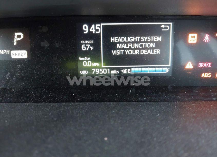 Photo 15 of 2018 Toyota Prius C TWO (VIN JTDKDTB35J1599544)