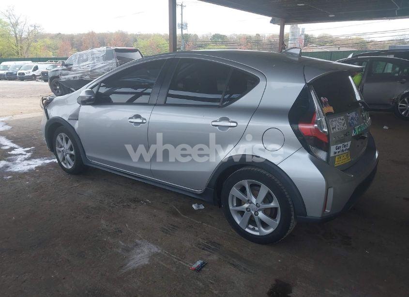 Photo 3 of 2018 Toyota Prius C FOUR (VIN JTDKDTB35J1614639)