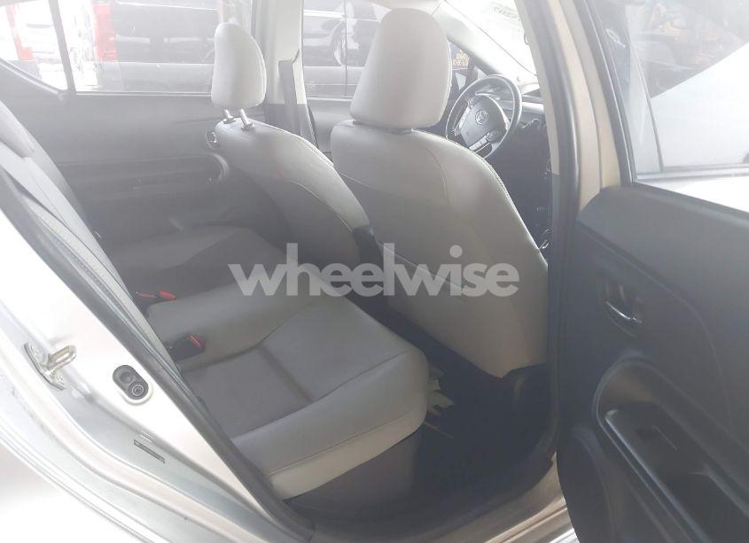 Photo 8 of 2018 Toyota Prius C FOUR (VIN JTDKDTB35J1614639)