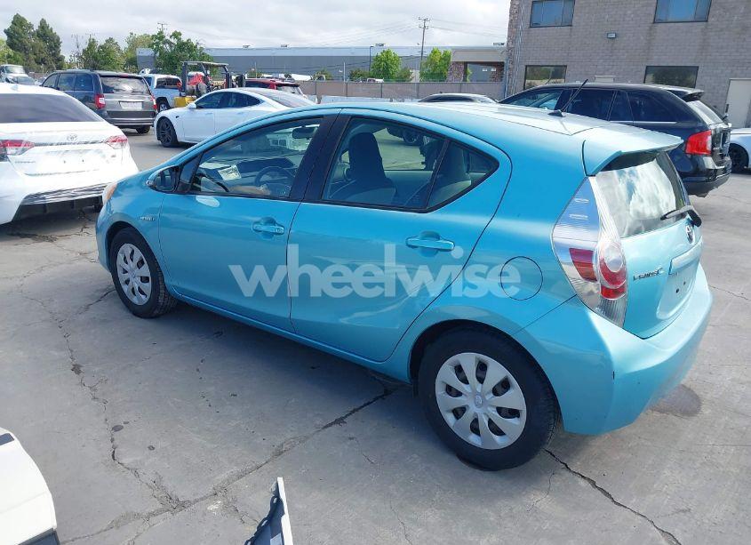 Photo 3 of 2013 Toyota Prius C ONE (VIN JTDKDTB36D1031968)