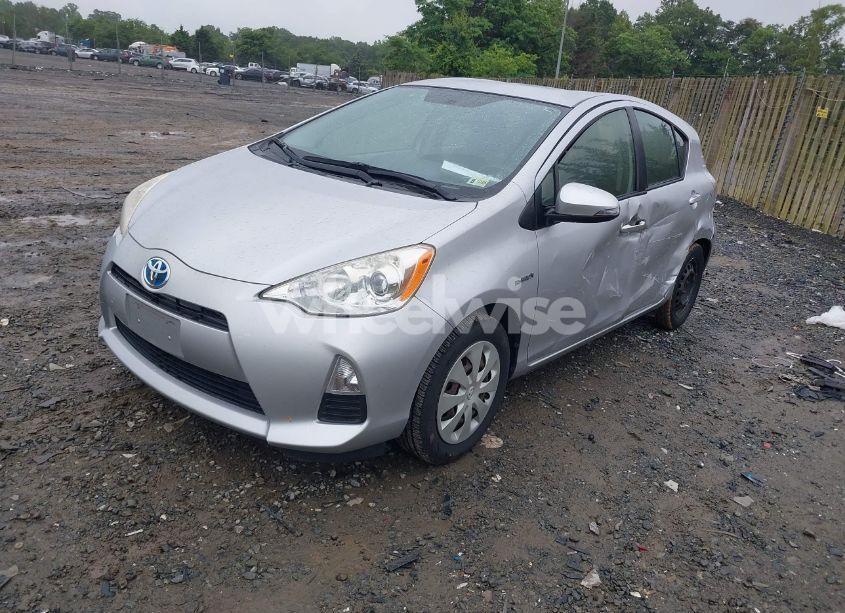 Photo 2 of 2014 Toyota Prius C TWO (VIN JTDKDTB36E1063708)
