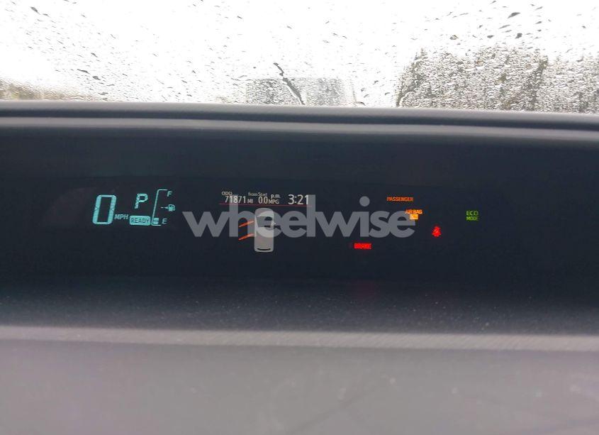 Photo 7 of 2014 Toyota Prius C TWO (VIN JTDKDTB36E1063708)