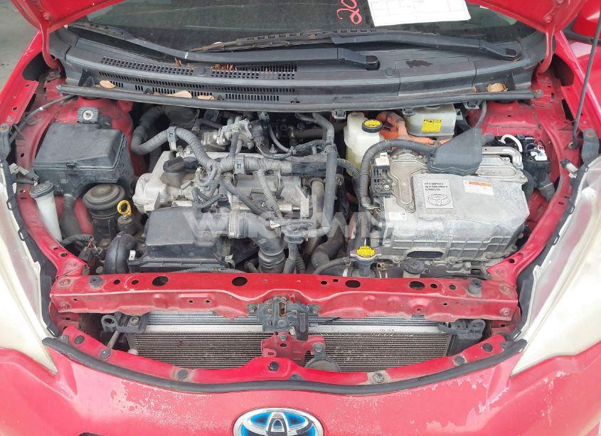 Photo 10 of 2014 Toyota Prius C TWO (VIN JTDKDTB36E1070996)