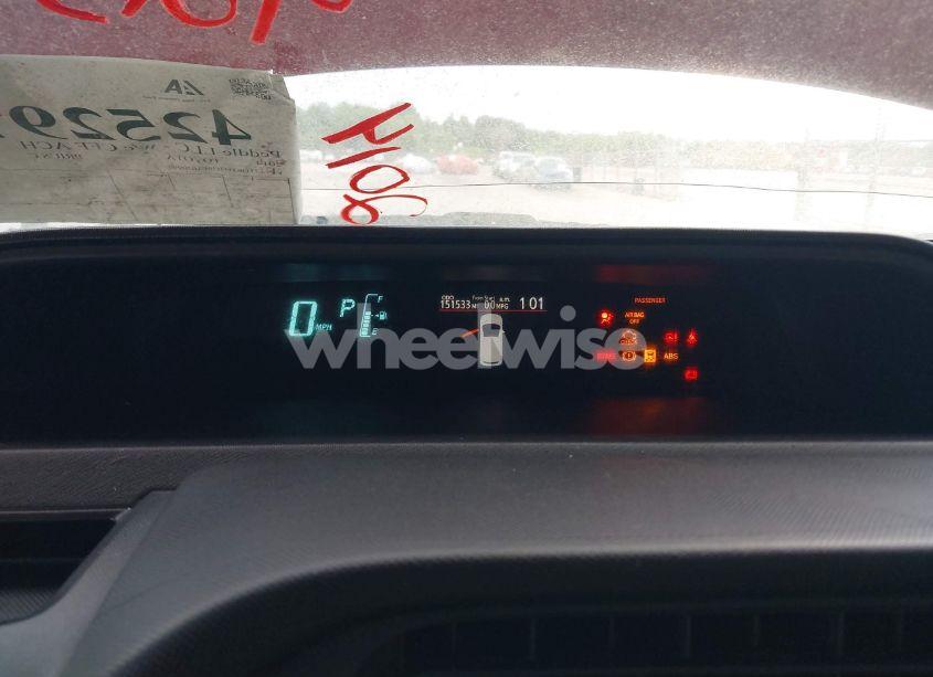 Photo 7 of 2014 Toyota Prius C TWO (VIN JTDKDTB36E1070996)