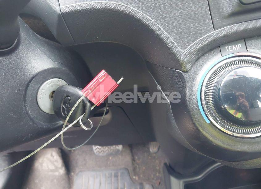 Photo 11 of 2014 Toyota Prius C ONE (VIN JTDKDTB36E1075986)