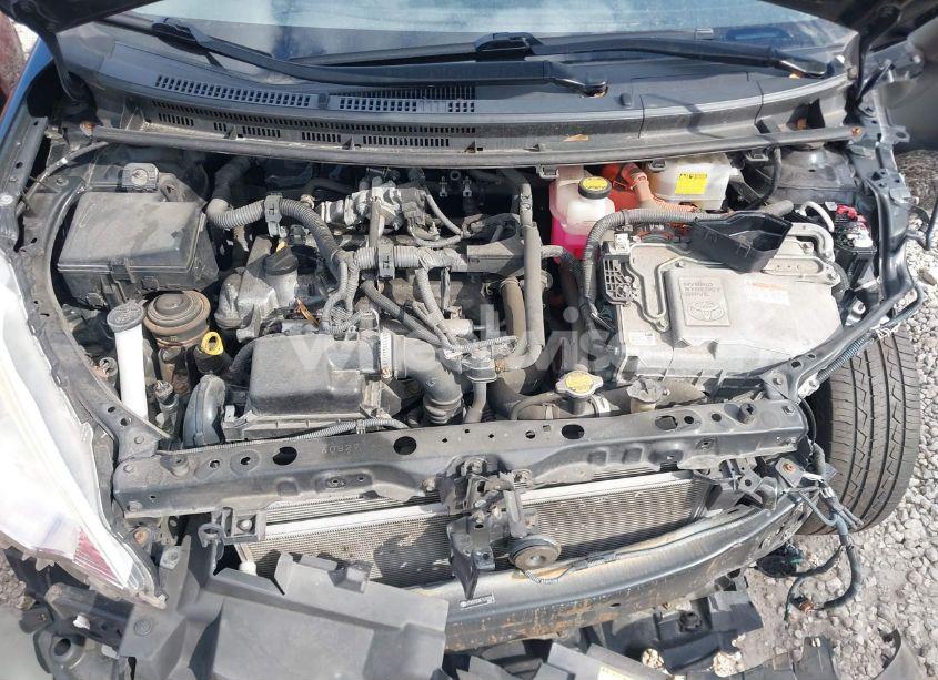 Photo 10 of 2014 Toyota Prius C TWO (VIN JTDKDTB36E1570236)