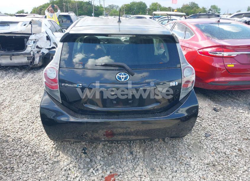 Photo 16 of 2014 Toyota Prius C TWO (VIN JTDKDTB36E1570236)