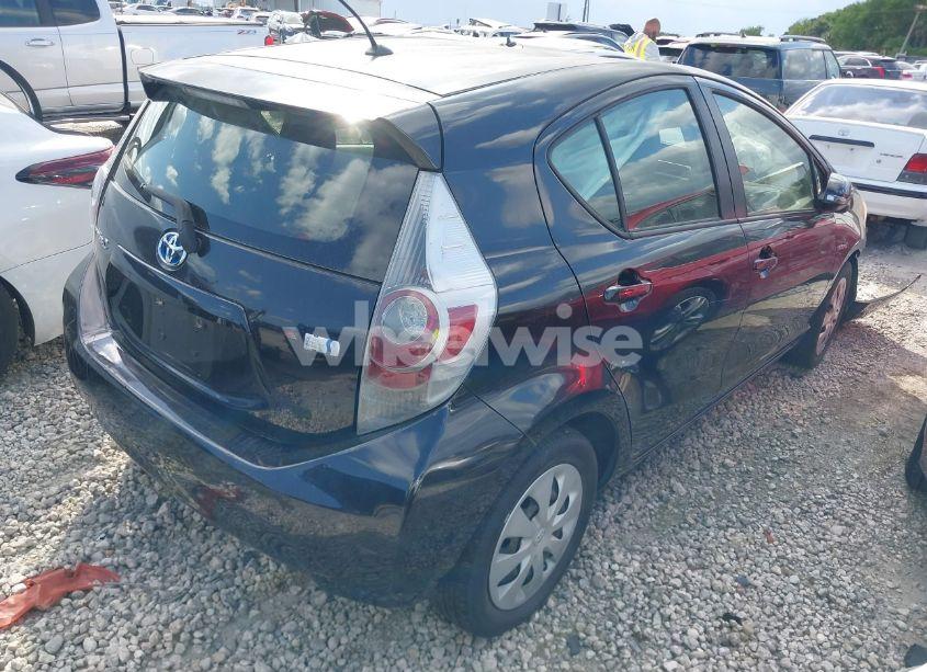 Photo 4 of 2014 Toyota Prius C TWO (VIN JTDKDTB36E1570236)