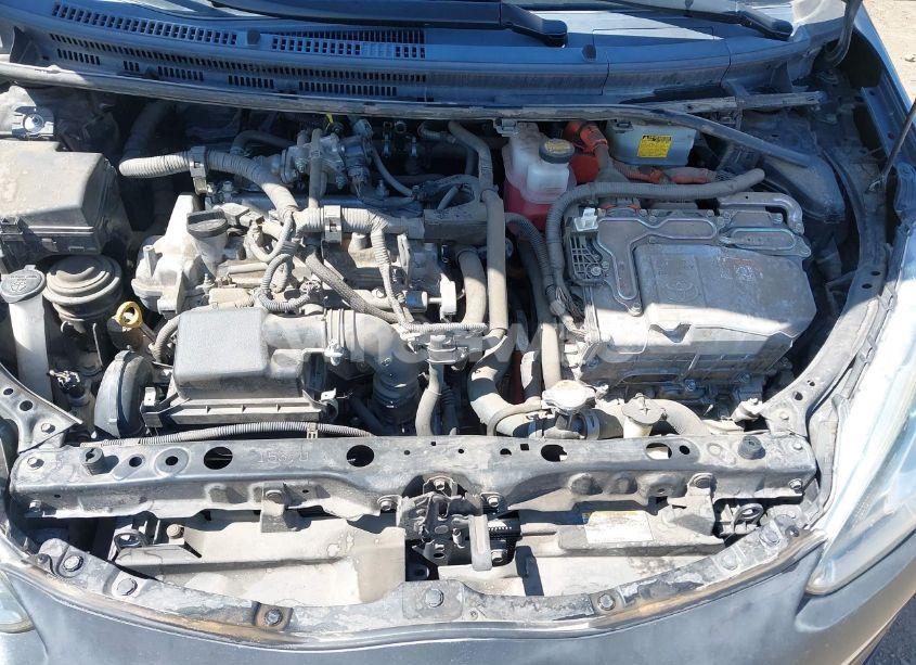 Photo 10 of 2016 Toyota Prius C TWO (VIN JTDKDTB36G1122131)