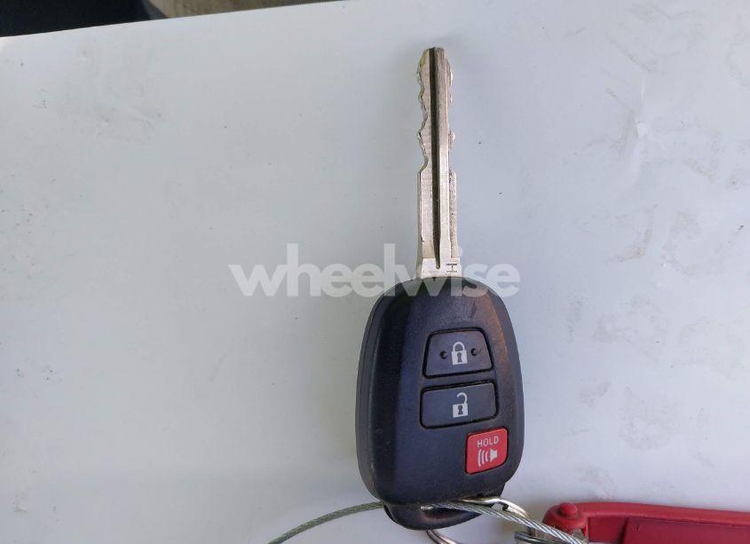 Photo 11 of 2016 Toyota Prius C TWO (VIN JTDKDTB36G1122131)