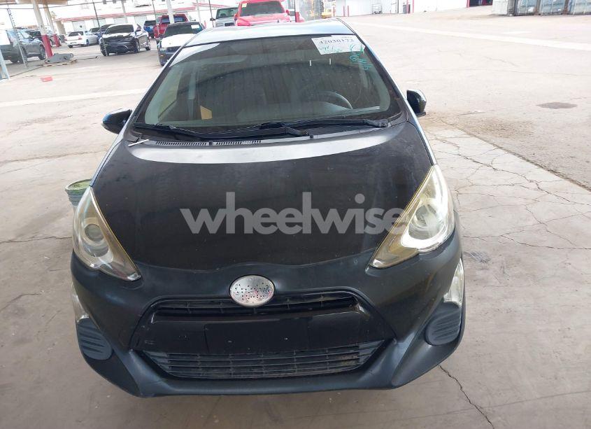 Photo 12 of 2016 Toyota Prius C TWO (VIN JTDKDTB36G1122131)