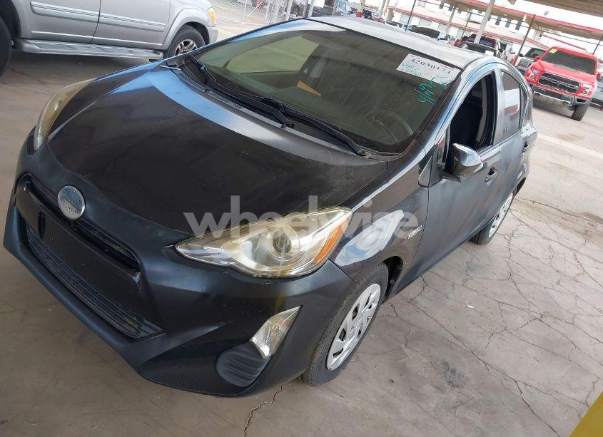 Photo 2 of 2016 Toyota Prius C TWO (VIN JTDKDTB36G1122131)