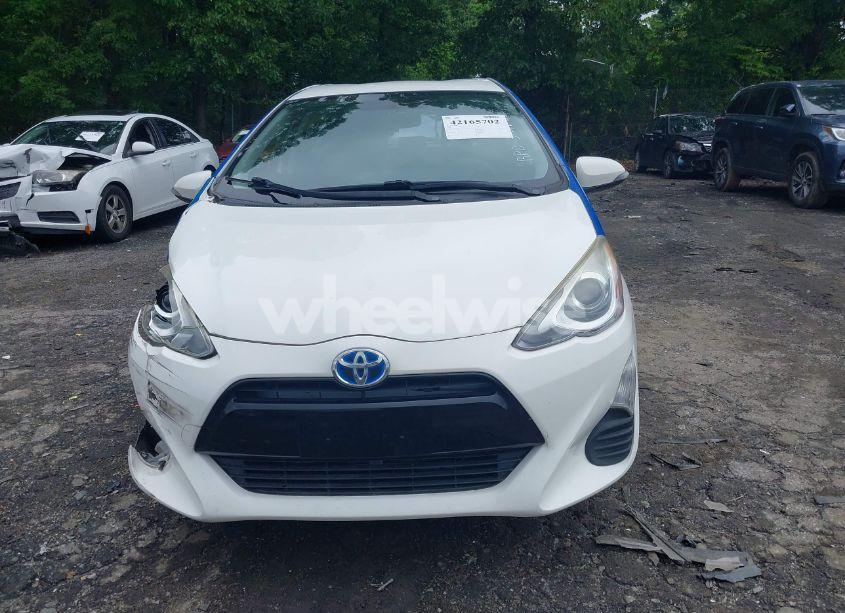 Photo 12 of 2016 Toyota Prius C TWO (VIN JTDKDTB36G1125112)