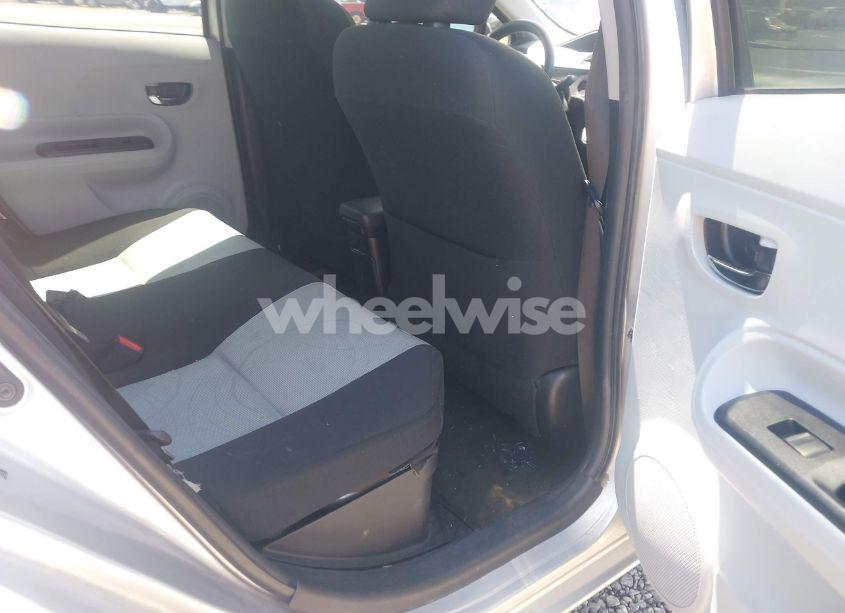 Photo 8 of 2013 Toyota Prius C TWO (VIN JTDKDTB37D1037102)