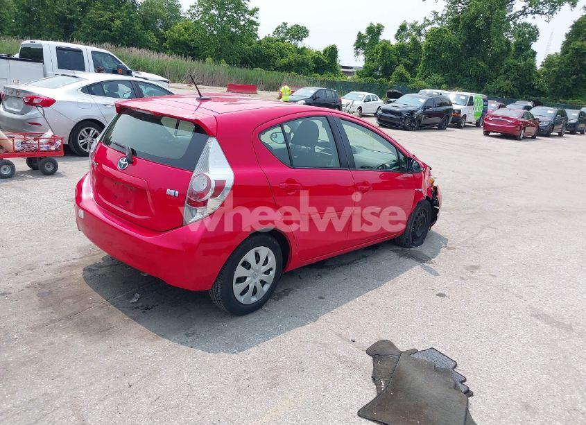 Photo 4 of 2014 Toyota Prius C THREE (VIN JTDKDTB37E1566373)