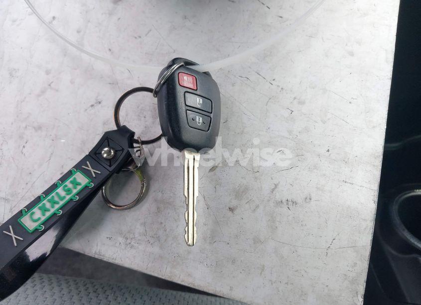 Photo 11 of 2014 Toyota Prius C ONE (VIN JTDKDTB37E1570732)