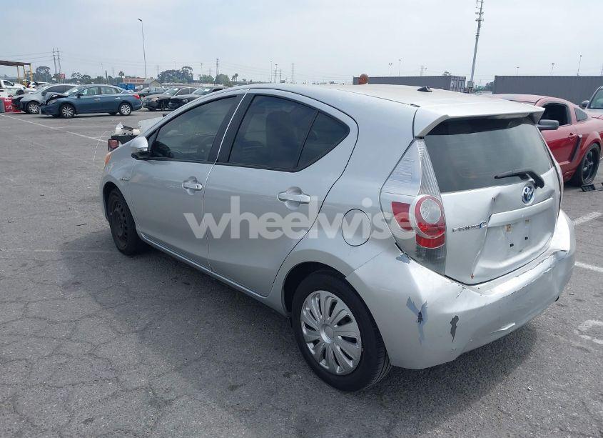 Photo 3 of 2014 Toyota Prius C ONE (VIN JTDKDTB37E1570732)