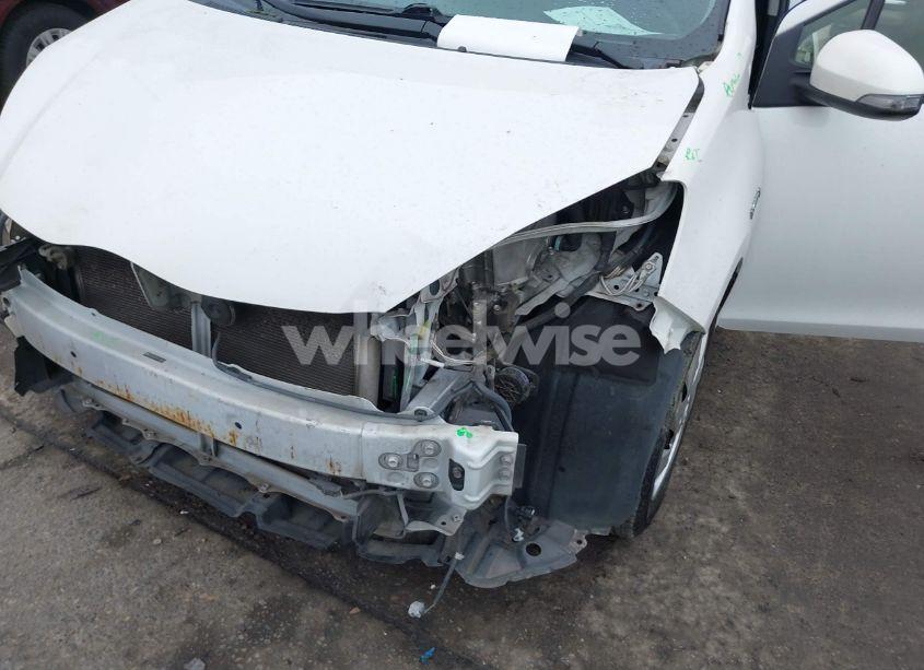 Photo 18 of 2015 Toyota Prius C TWO (VIN JTDKDTB37F1101819)