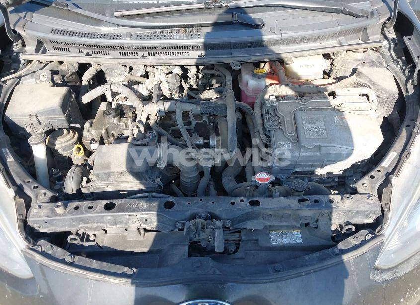 Photo 10 of 2016 Toyota Prius C TWO (VIN JTDKDTB37G1124535)