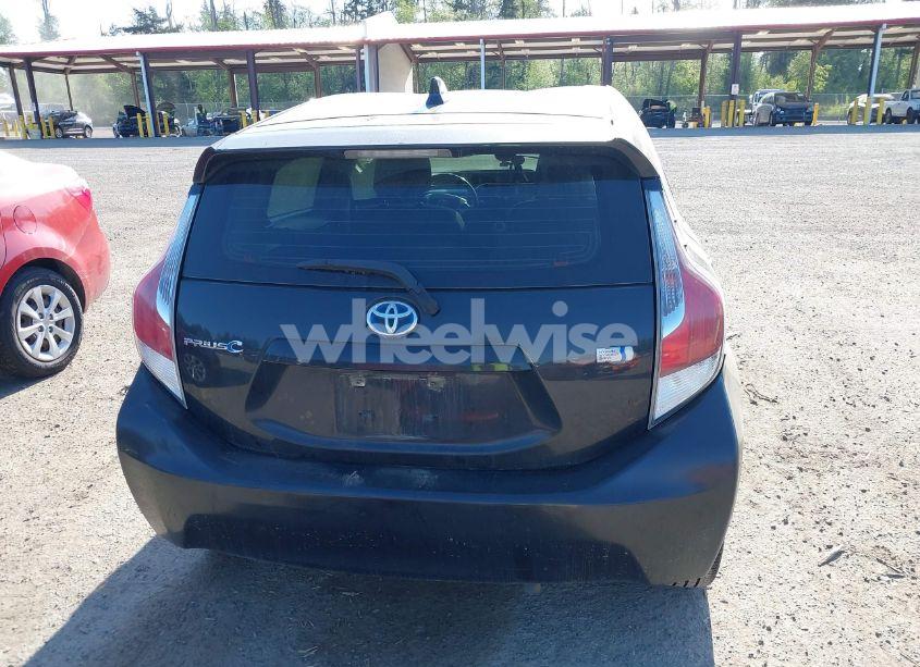 Photo 17 of 2016 Toyota Prius C TWO (VIN JTDKDTB37G1124535)