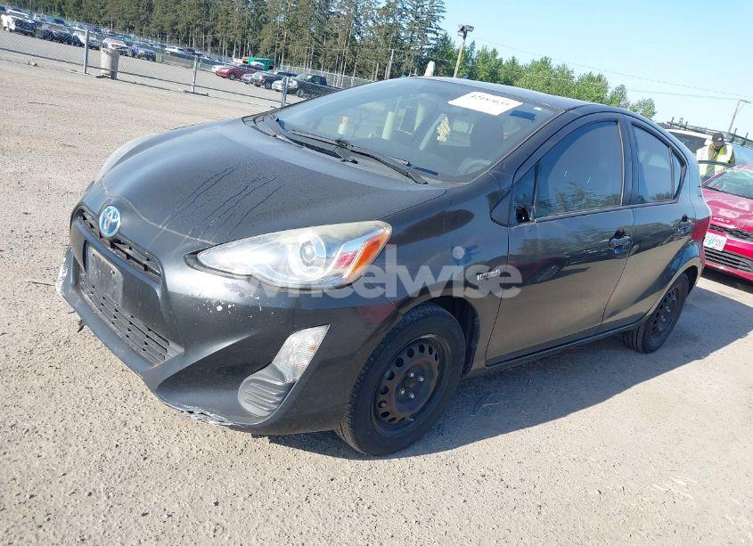 Photo 2 of 2016 Toyota Prius C TWO (VIN JTDKDTB37G1124535)