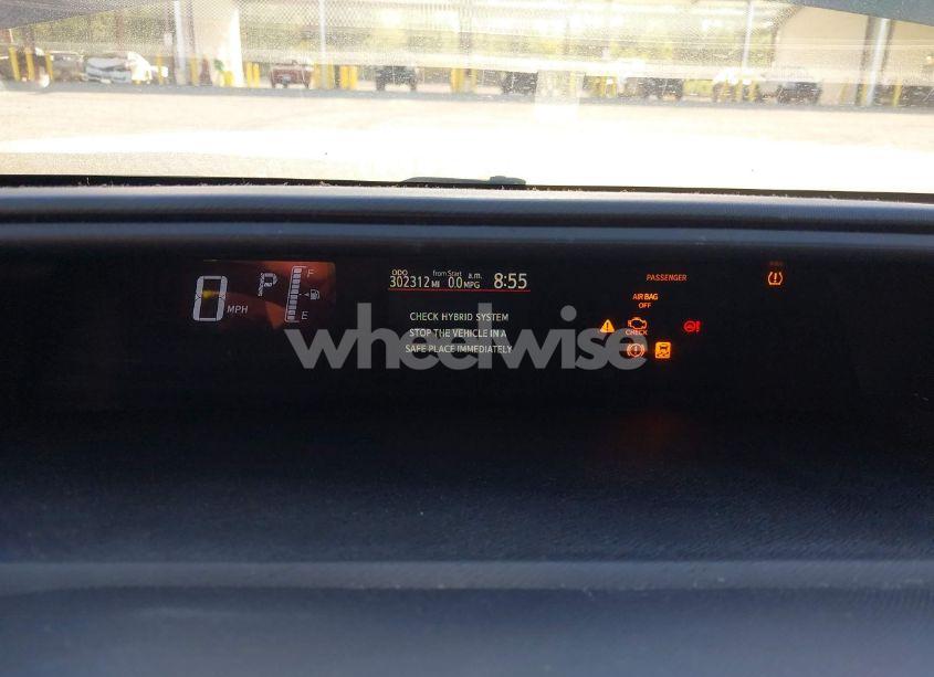 Photo 7 of 2016 Toyota Prius C TWO (VIN JTDKDTB37G1124535)