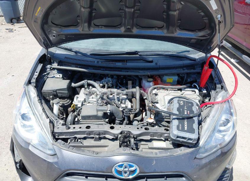 Photo 10 of 2016 Toyota Prius C ONE (VIN JTDKDTB37G1134269)