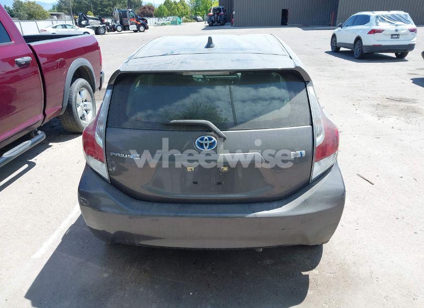 Photo 16 of 2016 Toyota Prius C ONE (VIN JTDKDTB37G1134269)