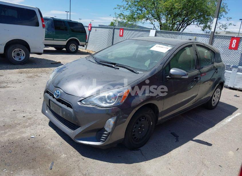 Photo 2 of 2016 Toyota Prius C ONE (VIN JTDKDTB37G1134269)