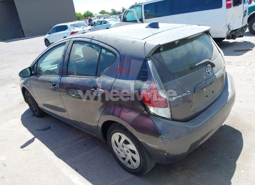 Photo 3 of 2016 Toyota Prius C ONE (VIN JTDKDTB37G1134269)