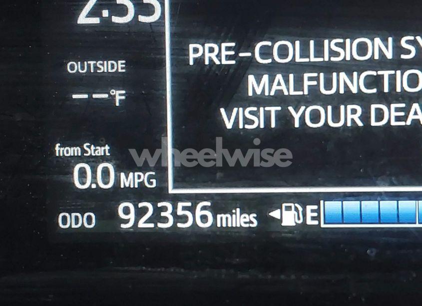 Photo 16 of 2018 Toyota Prius C TWO (VIN JTDKDTB37J1606137)