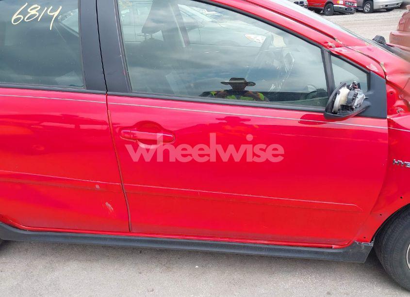 Photo 13 of 2019 Toyota Prius C L (VIN JTDKDTB37K1625353)