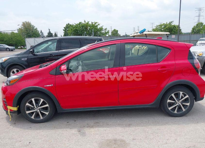 Photo 14 of 2019 Toyota Prius C L (VIN JTDKDTB37K1625353)