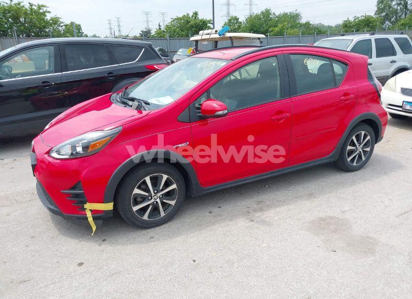 Photo 2 of 2019 Toyota Prius C L (VIN JTDKDTB37K1625353)