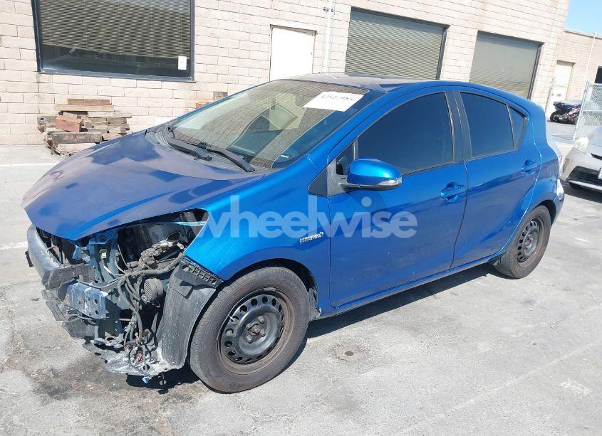 Photo 2 of 2013 Toyota Prius C THREE (VIN JTDKDTB38D1530030)