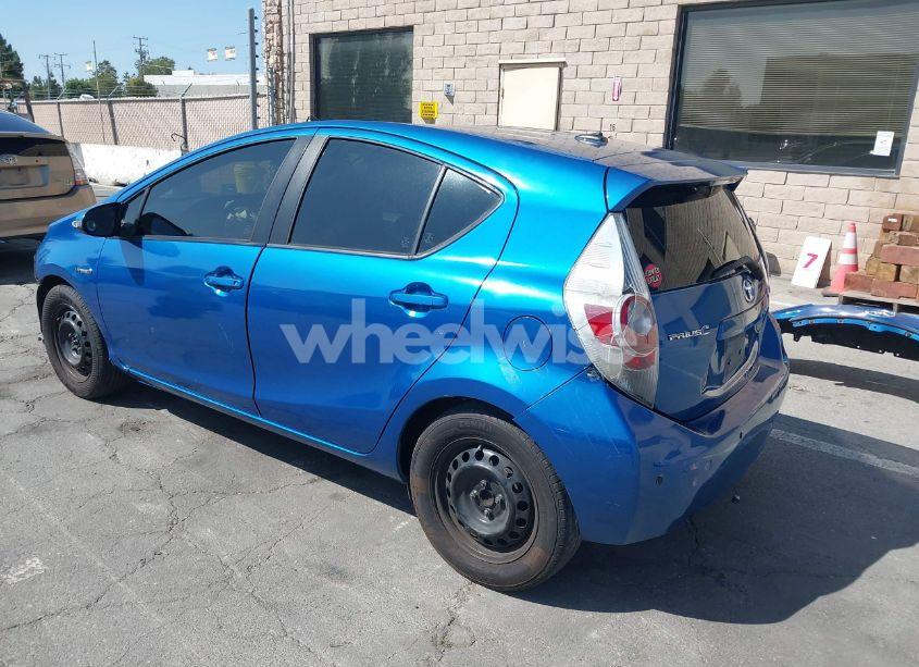 Photo 3 of 2013 Toyota Prius C THREE (VIN JTDKDTB38D1530030)
