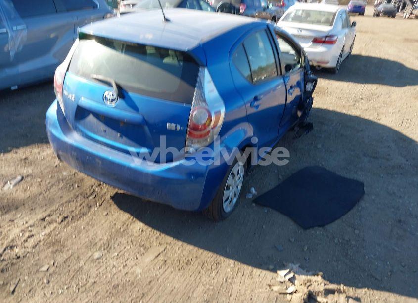 Photo 4 of 2013 Toyota Prius C TWO (VIN JTDKDTB38D1543134)