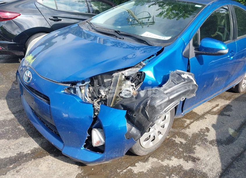 Photo 6 of 2014 Toyota Prius C TWO (VIN JTDKDTB38E1082552)