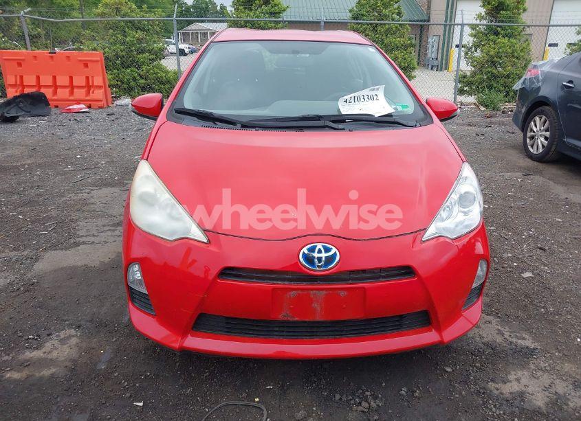 Photo 6 of 2014 Toyota Prius C TWO (VIN JTDKDTB38E1558542)