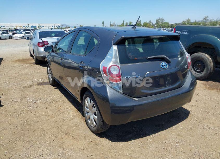 Photo 3 of 2014 Toyota Prius C ONE (VIN JTDKDTB38E1560971)